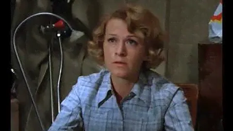 Да ты на себя в зеркало посмотри! Афоня
