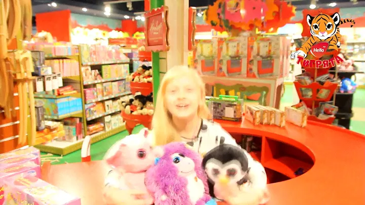 Розалина делает видеобзор на игрушки TY Beanie Boos