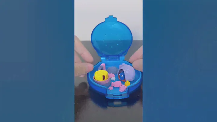 Another nemo house! #dhoycollector #miniature #vintagetoys #nemo #minitoys #kidstoys #disneythailand